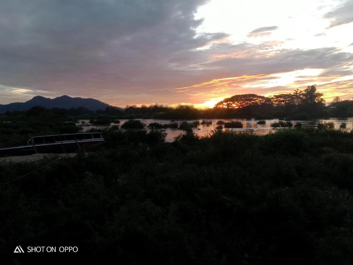 Sompong Sunset View Guest House Ban Dondét Buitenkant foto
