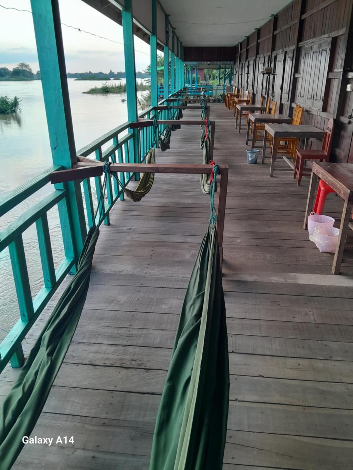 Sompong Sunset View Guest House Ban Dondét Buitenkant foto